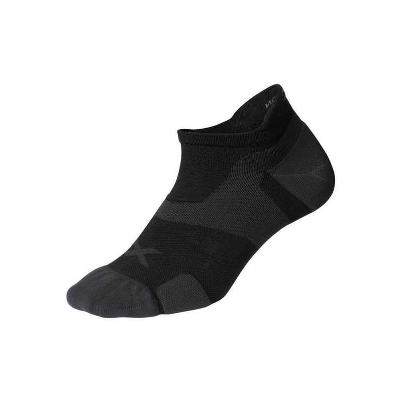 2XU UA5043E Vectr Cushion No Show Unisex Compression Socks (Black/Titanium)