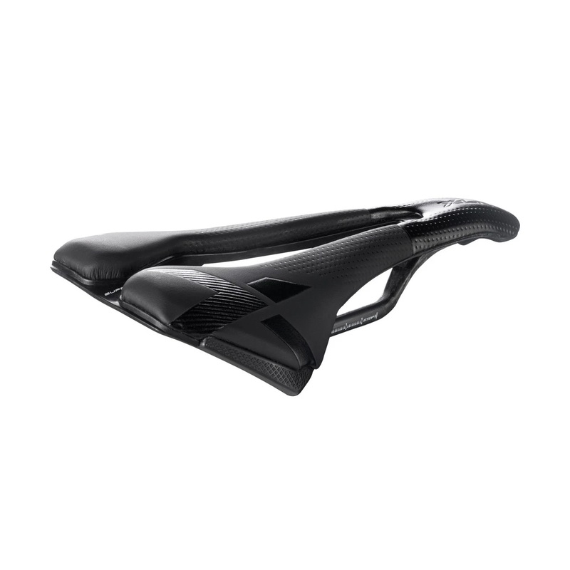 X-LR Kit Carbon Superflow Saddle