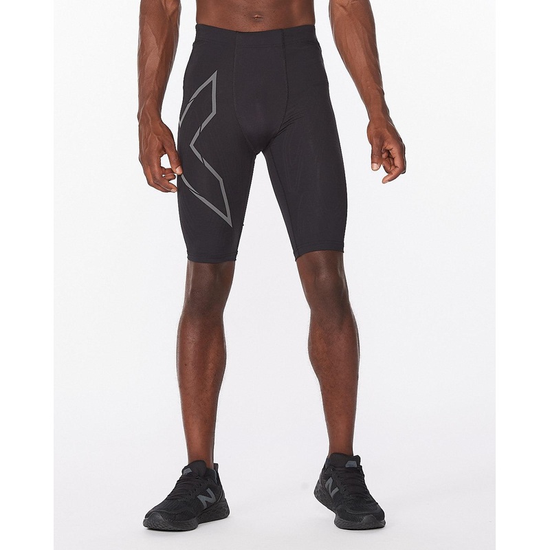 2XU MA5331B Light Speed Men’s Compression Shorts (Black/Black Reflective)