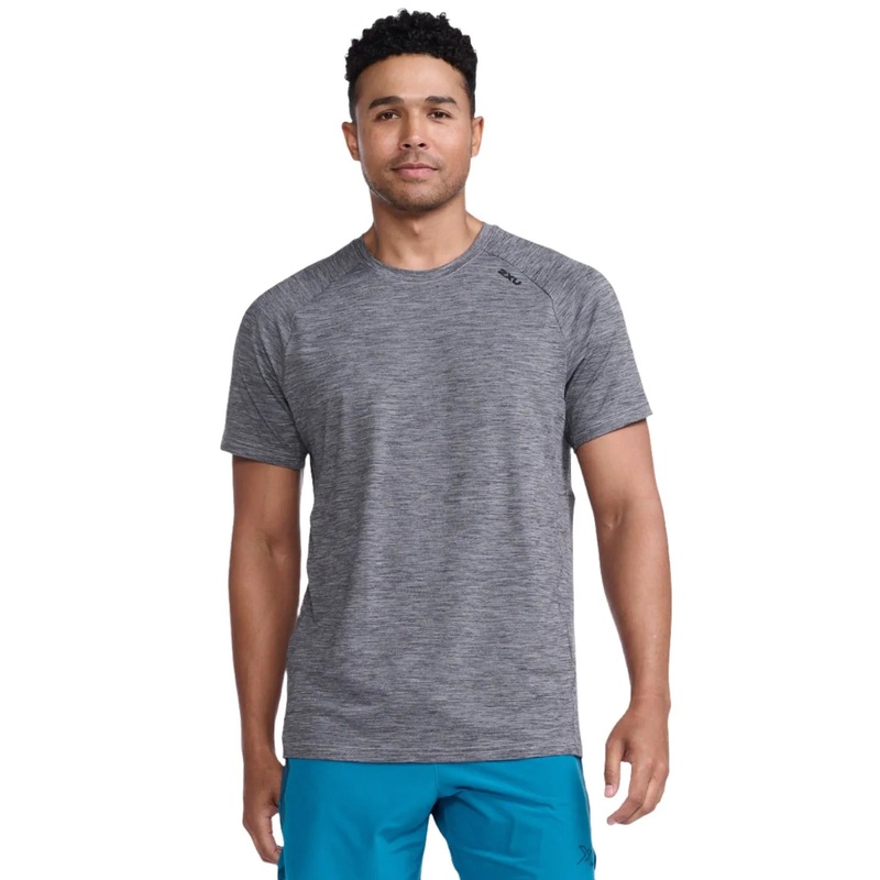 2XU MR7158A Motion Tee Harbor Men’s Running T-Shirt (Mist/Black)