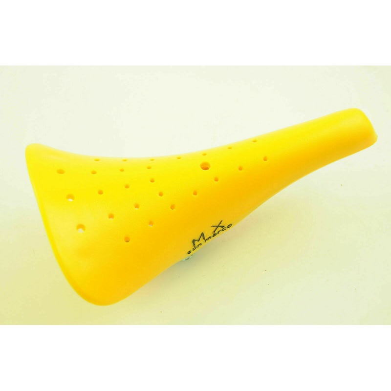 KASHIMAX TYPE OLD SCHOOL BMX SEAT SMALL MX YELLOW ITALIAN 80S MADE SADDLE NOS