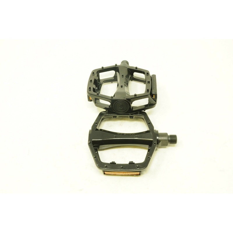 Pair VP-565 DX Style 9-16 Alloy Mountain Bike Flat Platform MTB ATB Pedals