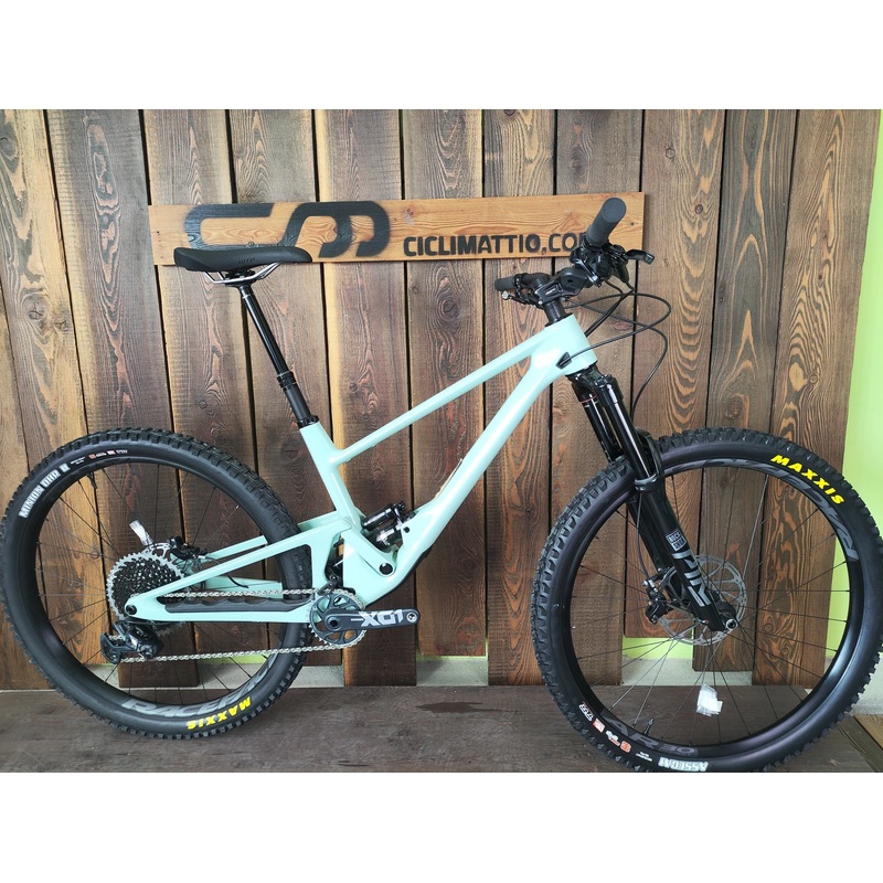 4060 ST|M|150mm|M|150mm