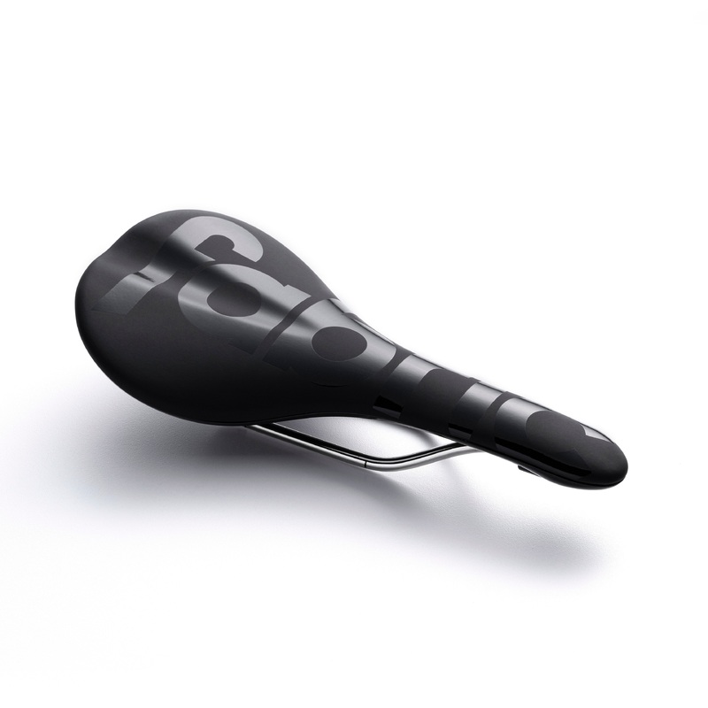 Fabric Scoop Elite Flat CrMo Saddle [FSD-11]