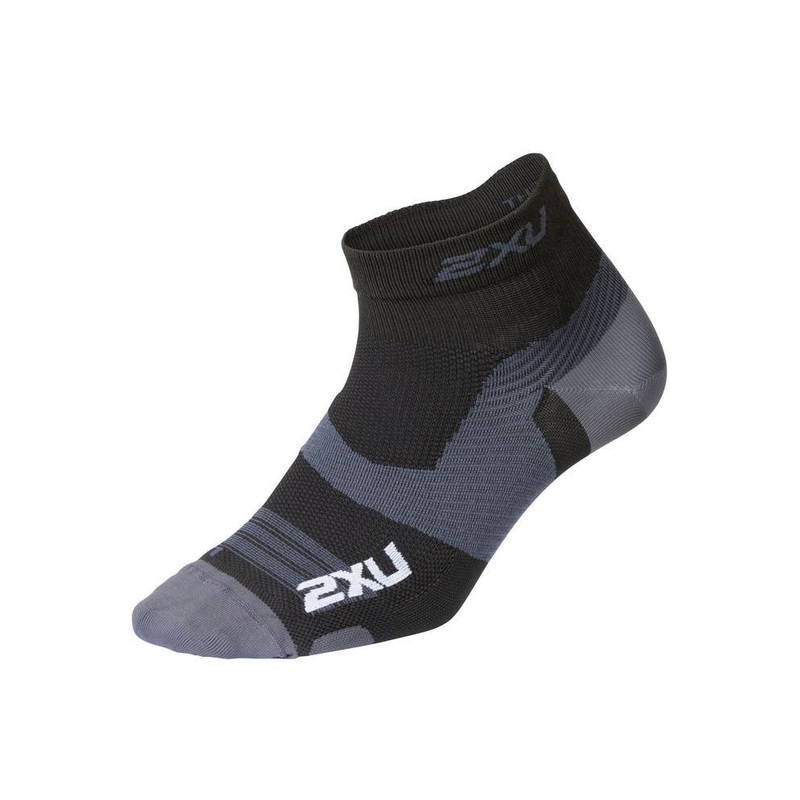 2XU UA5046E Vectr Ultralight 1/4 Crew Unisex Compression Socks (Black/Titanium)